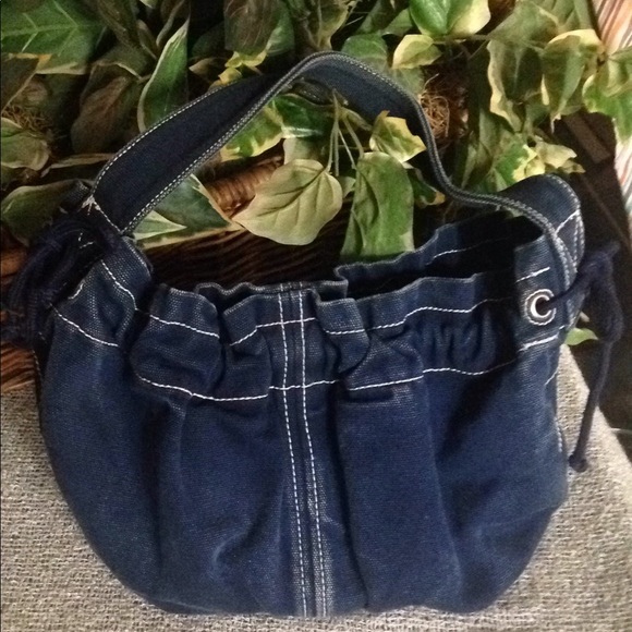 Gap - Picture 2 of 7